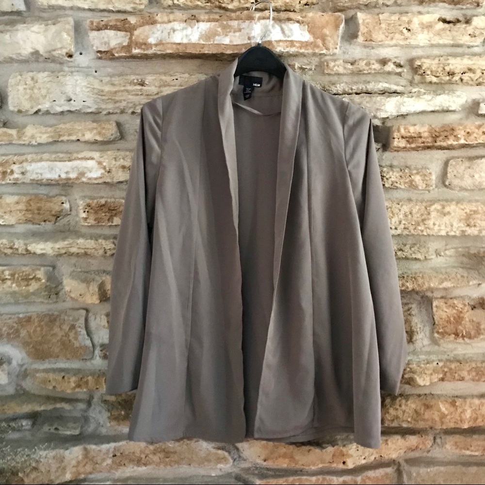 Silky Cardigan - Picture 2 of 6